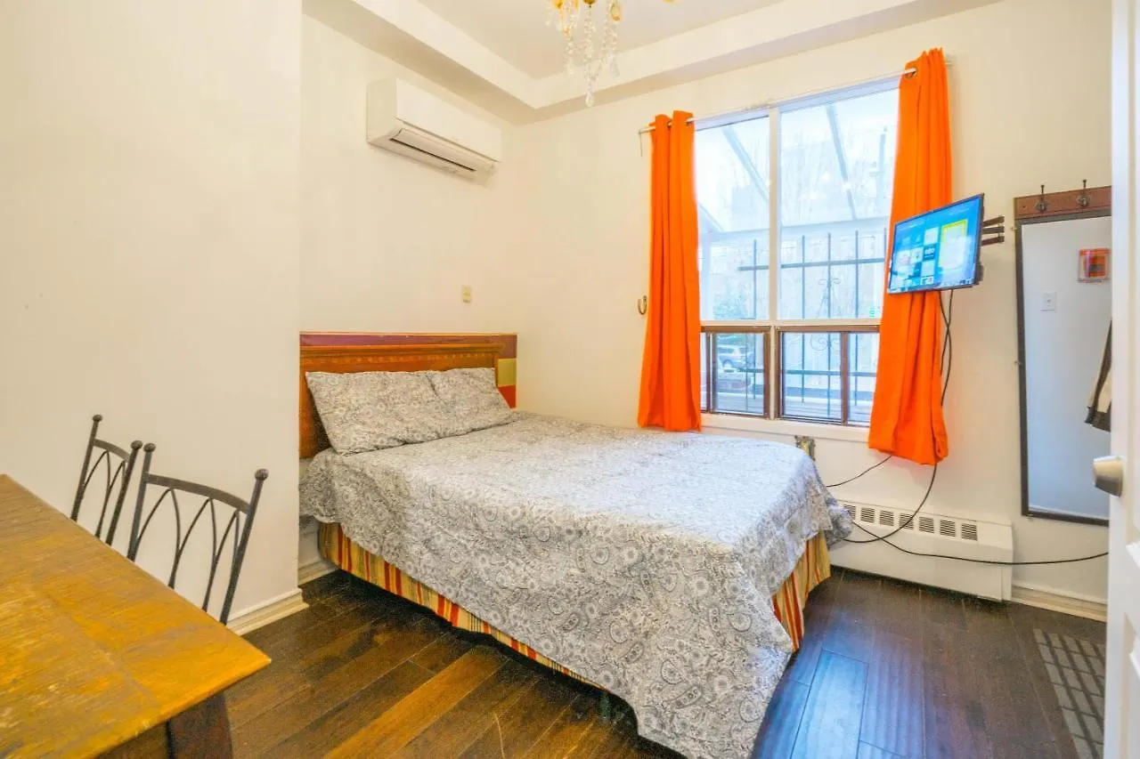 Guests House Hotel Toronto 0*,  Canada