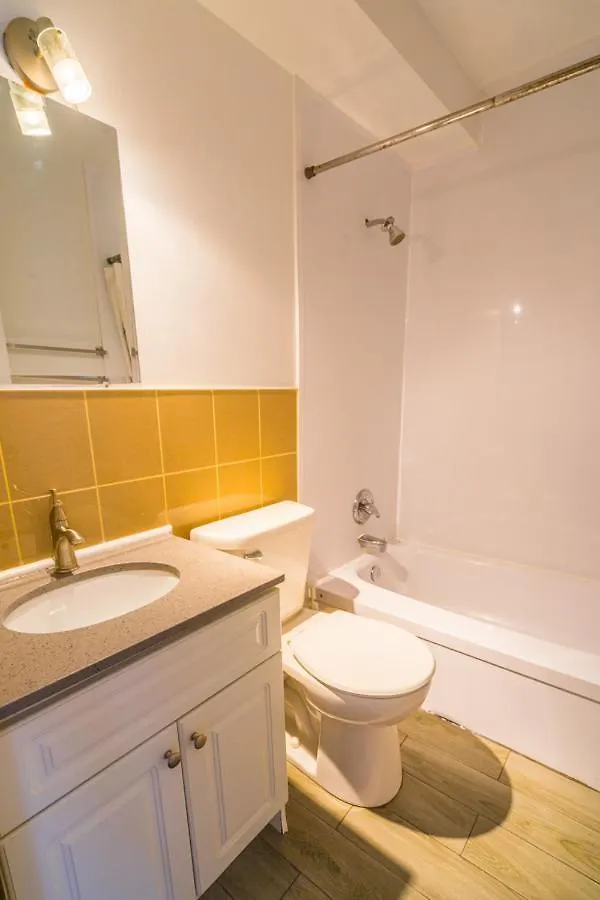 Guests House Hotel Toronto Canada